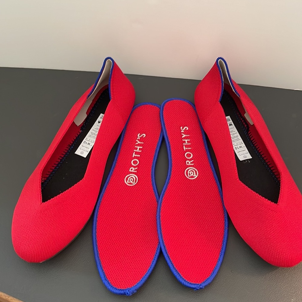 Red, Round Toe Rothy's Flats - Picture 11 of 14